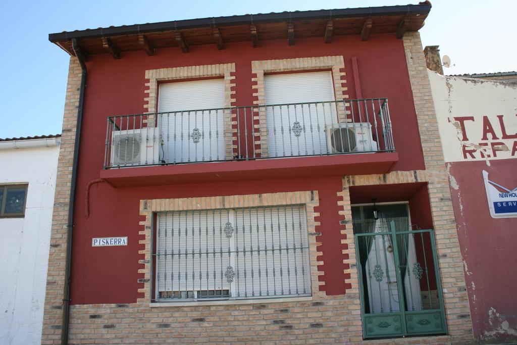 Vivienda Turistica Rural Piskerra Apartment Carcastillo Стая снимка